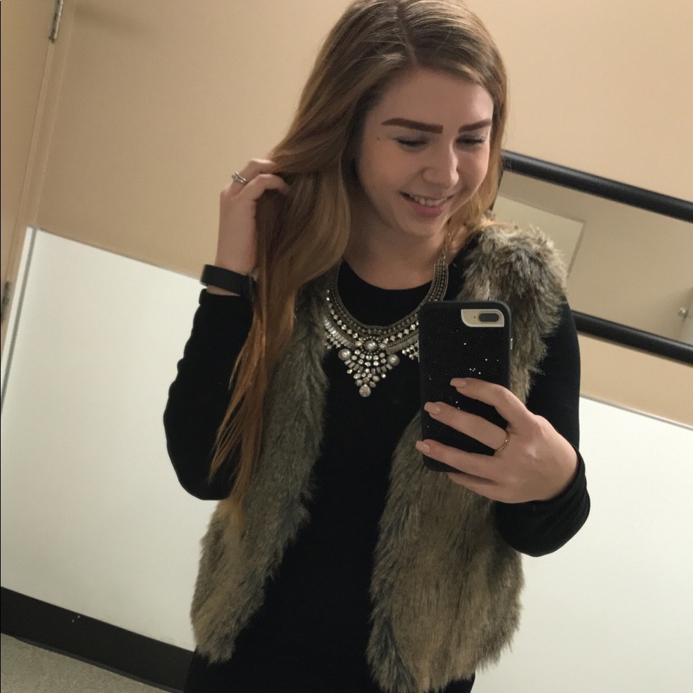 Meet your Posher, Megan